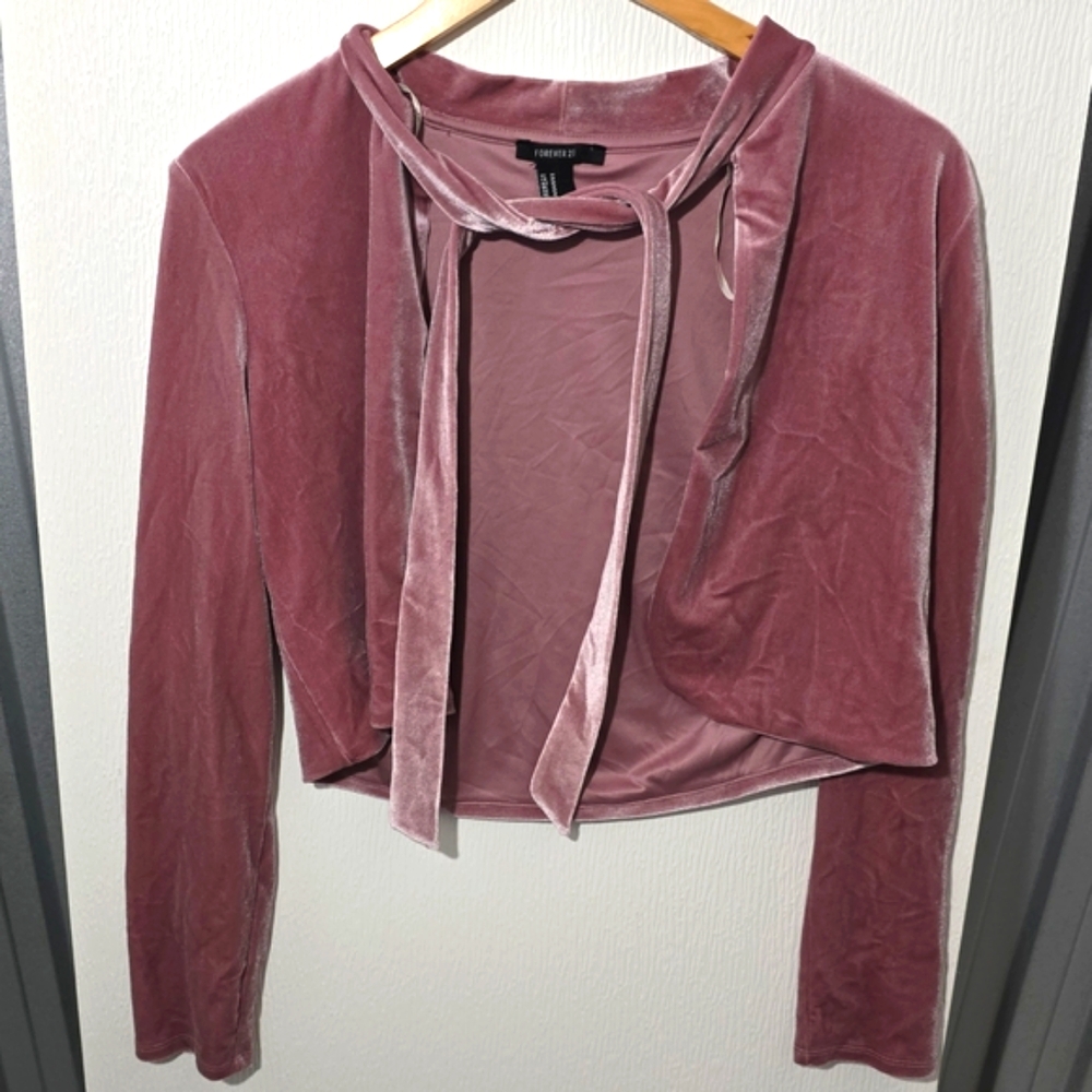 Forever 21 Pink Velvet Cropped Long Sleeve Cardigan Jacket Size Medium